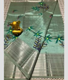 light green colour mangalagiri pattu sarees with Kanchi Border design