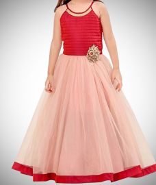 Sleevless long frock