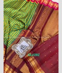 Green saree with Maroon Border color gadwal pattu handloom saree with kanchi kuttu weaving border design