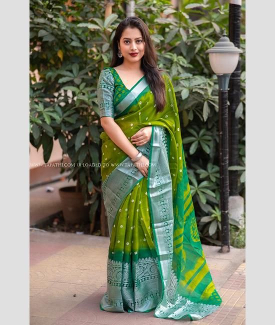 Top 11 Adorable Green Bridal Saree Ideas to Watch Out for